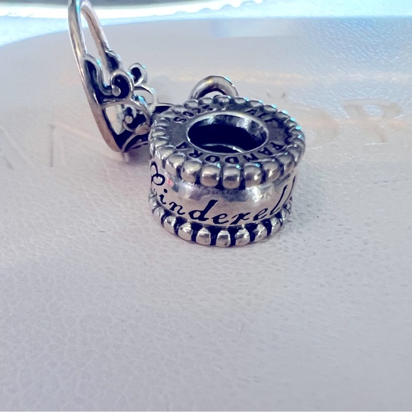 Authentic Disney Pandora Cinderella Tiara Dangle Charm - Picture 4 of 5
